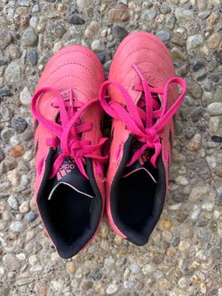 Soccer cleats size 13.5