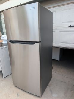 Frigidaire fridge. Can deliver