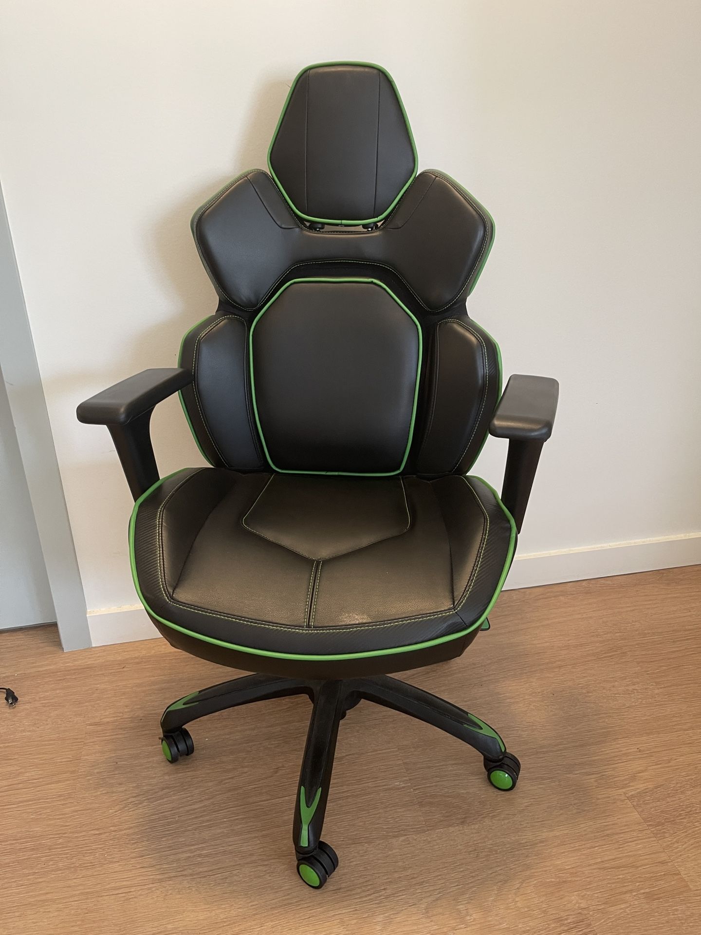 Gaming chair - DPS Gaming 3D Insight Office Chair with Adjustable Headrest