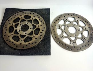 Harley-Davidson Softail M8 OEM Floating Brake Rotor Set 300mm 292mm