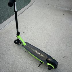 Razor E90 Electric Scooter