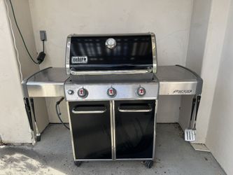 Weber Genesis Natural Gas Grill