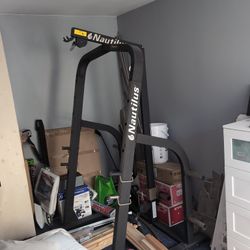 Squat rack with pulley system 
