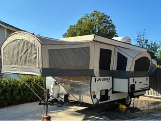 2017 Jayco Jay Series POP TENT TRAVEL TRAILER 12ft HIGH WALL/w SLIDE OUT Sleeps 6 Comfortably AC BLOWS COLD !! Full Length Awning /w Screen Room