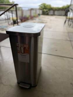 Nice step trash can (13.2 gallon better home and garden)
