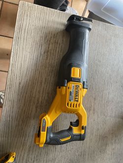 DEWALT FLEXVOLT 60V Brushless Reciprocating Saw