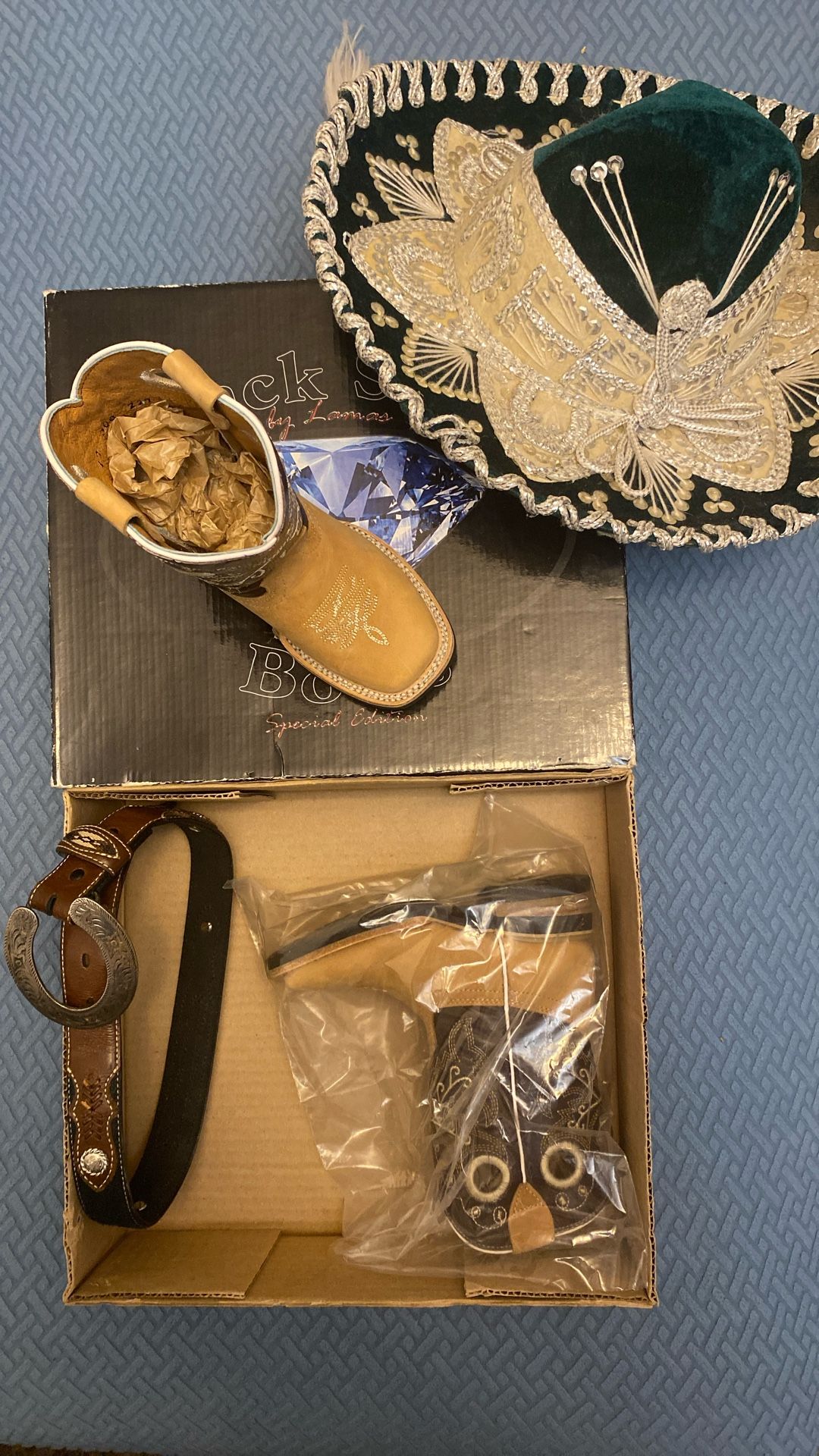 Botas De Charro, Sombrero y Sinto