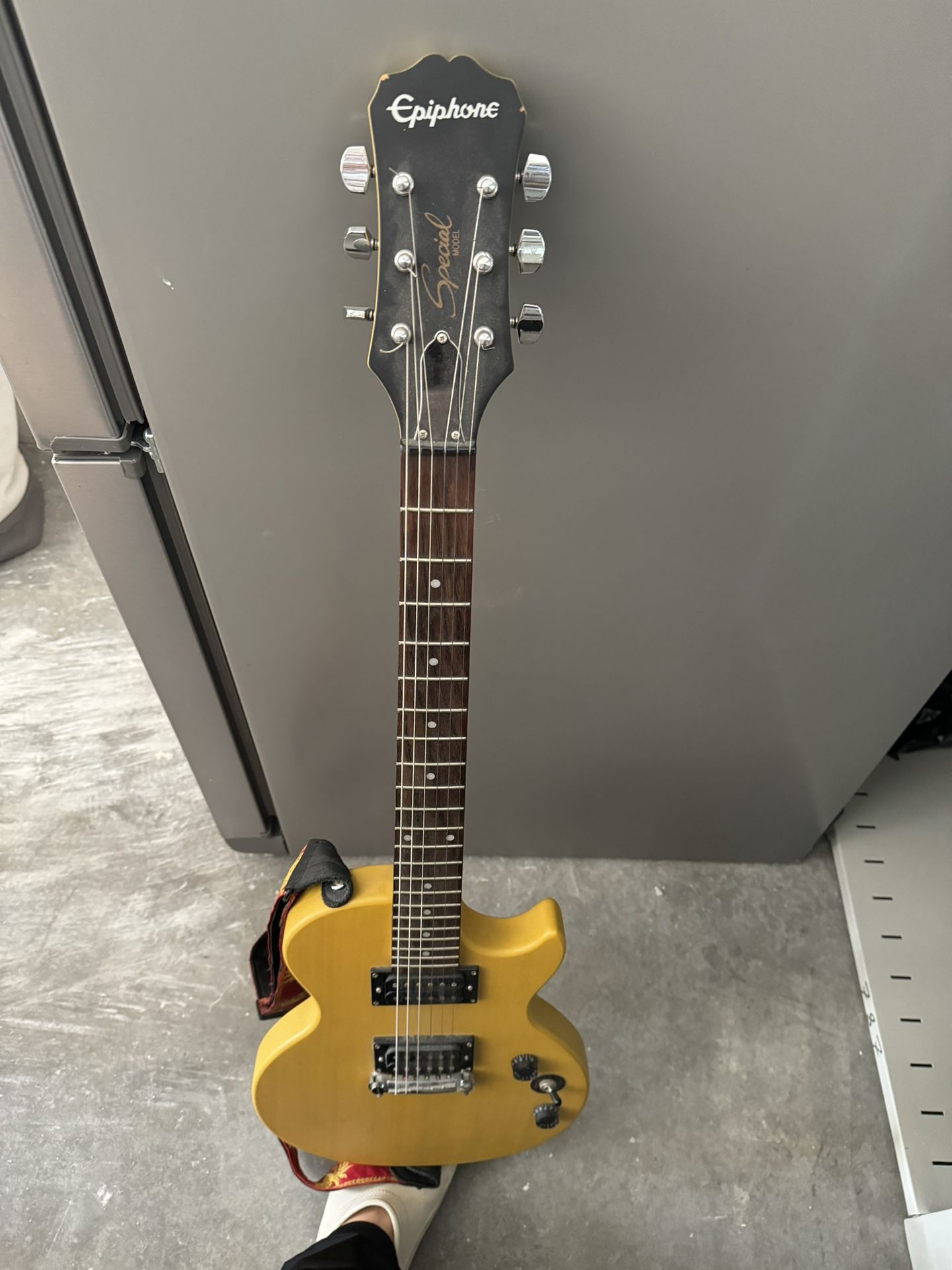 Electric Guitar