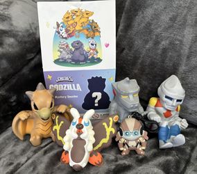 Godzilla Mystery Pack Figured