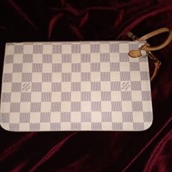 Louis Vuitton Clutch