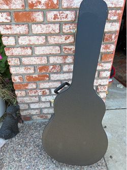 Guitar case good condition