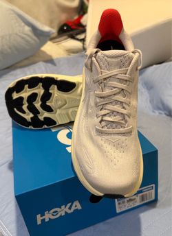 Hoka Clifton 10 Men’s sz 9D wide