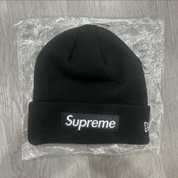 Black Supreme Beanie 