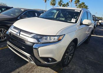 2020 Mitsubishi Outlander