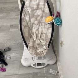 Mamaroo Baby Swing 