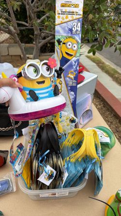 Minion party supplies
