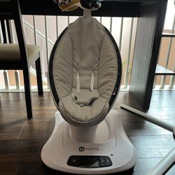 MamaRoo Infant Seat
