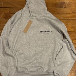 ESSENTIALS HOODIE 