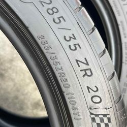 2 Michelin Pilot Sport 4s 285/35/20. ( 104 Y )