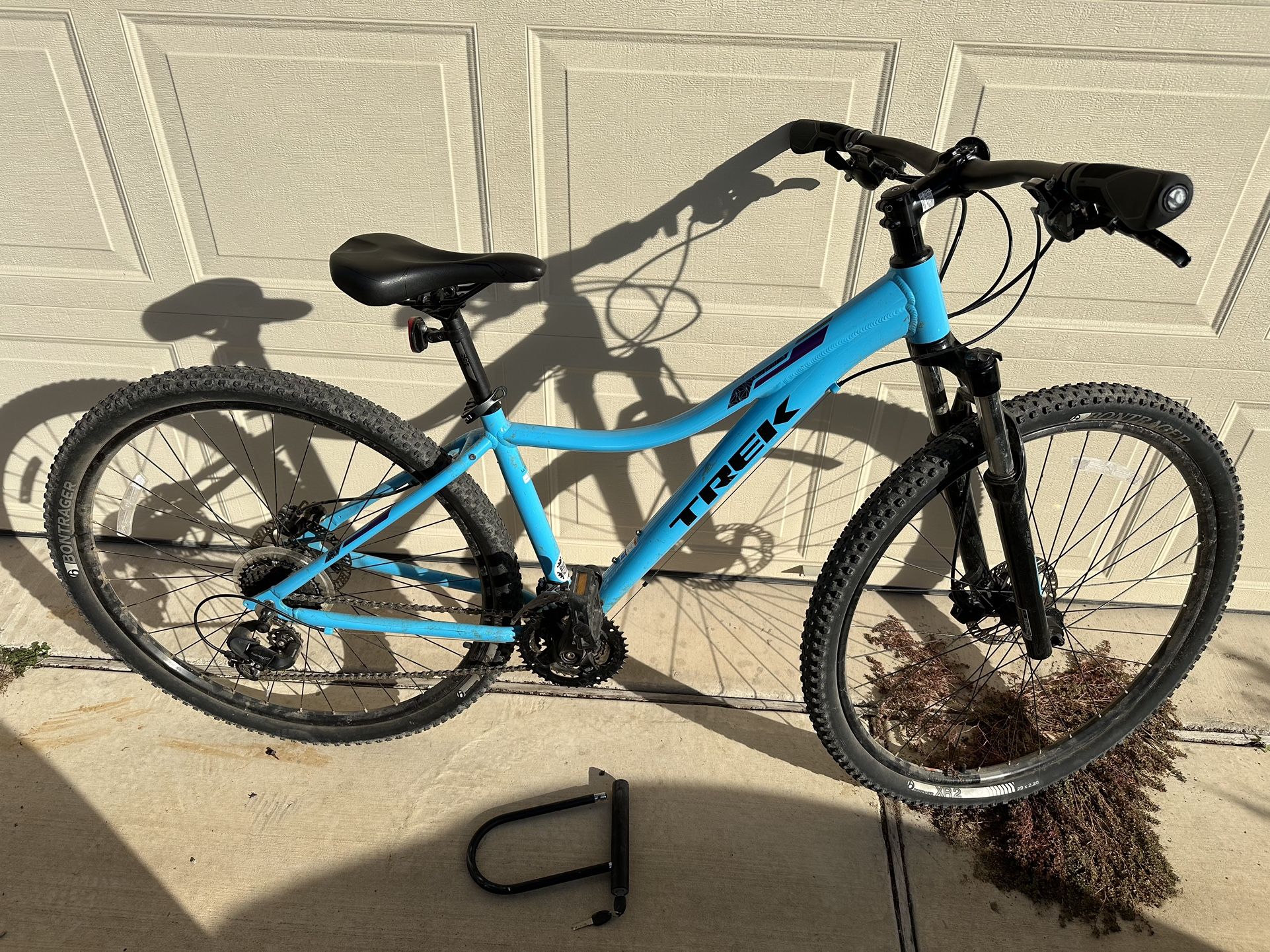 17inch Trek Mountain Bike