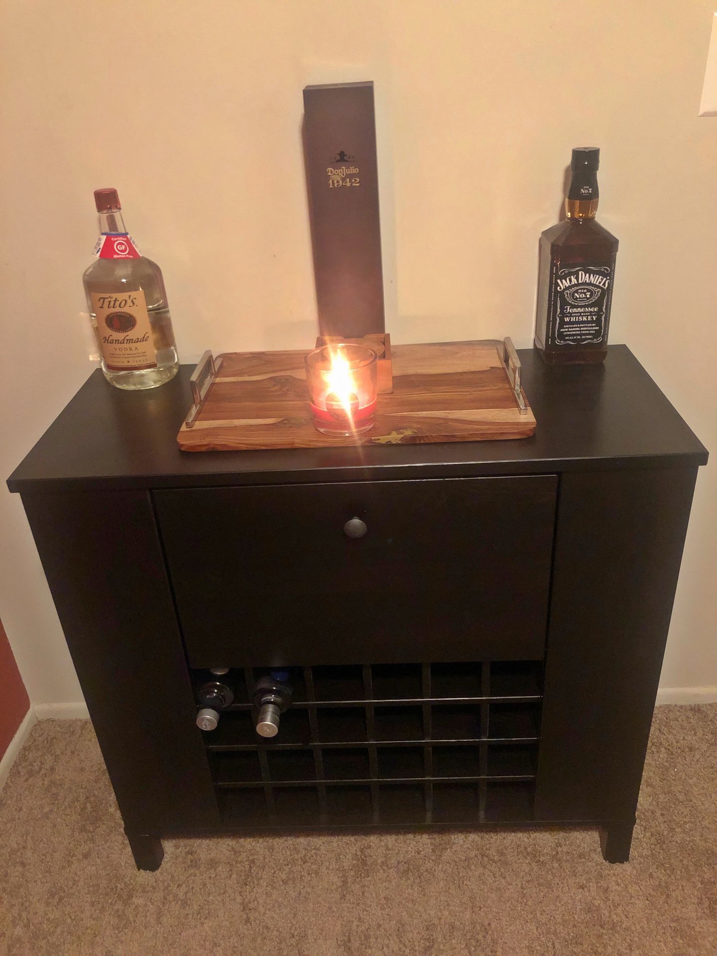 Bar/Cabinet