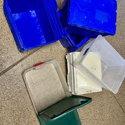 7 Storage Containers $35