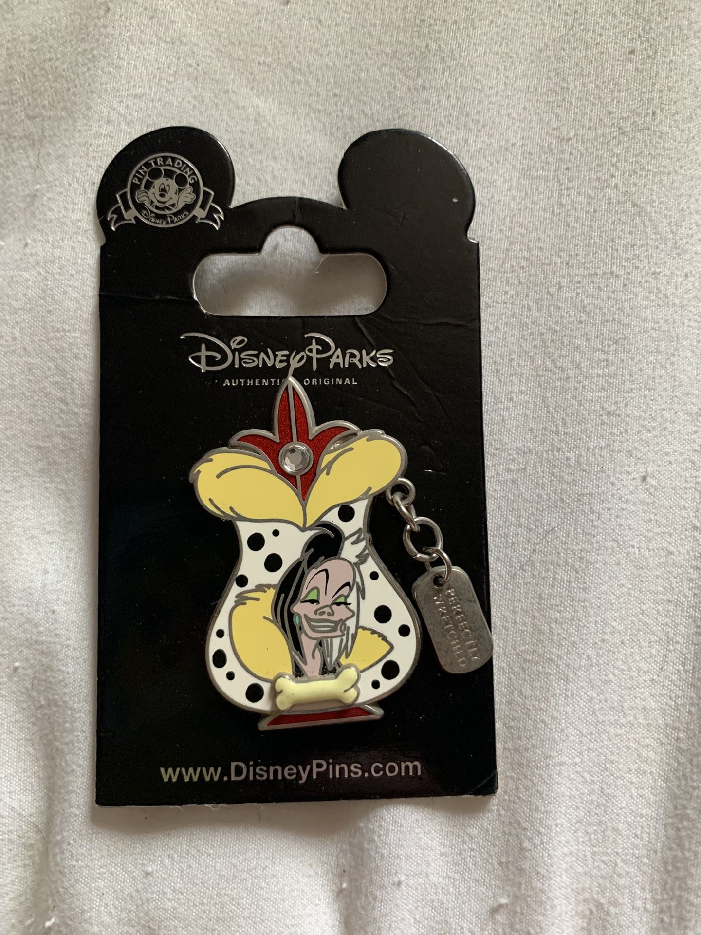 Disney Pin Traders Cruella Enamel Pin Limited Edition