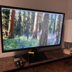Dell SE2422HX Monitor- Purchased July 2024, As good as New, Includes Power,VGA,HDMI Cables