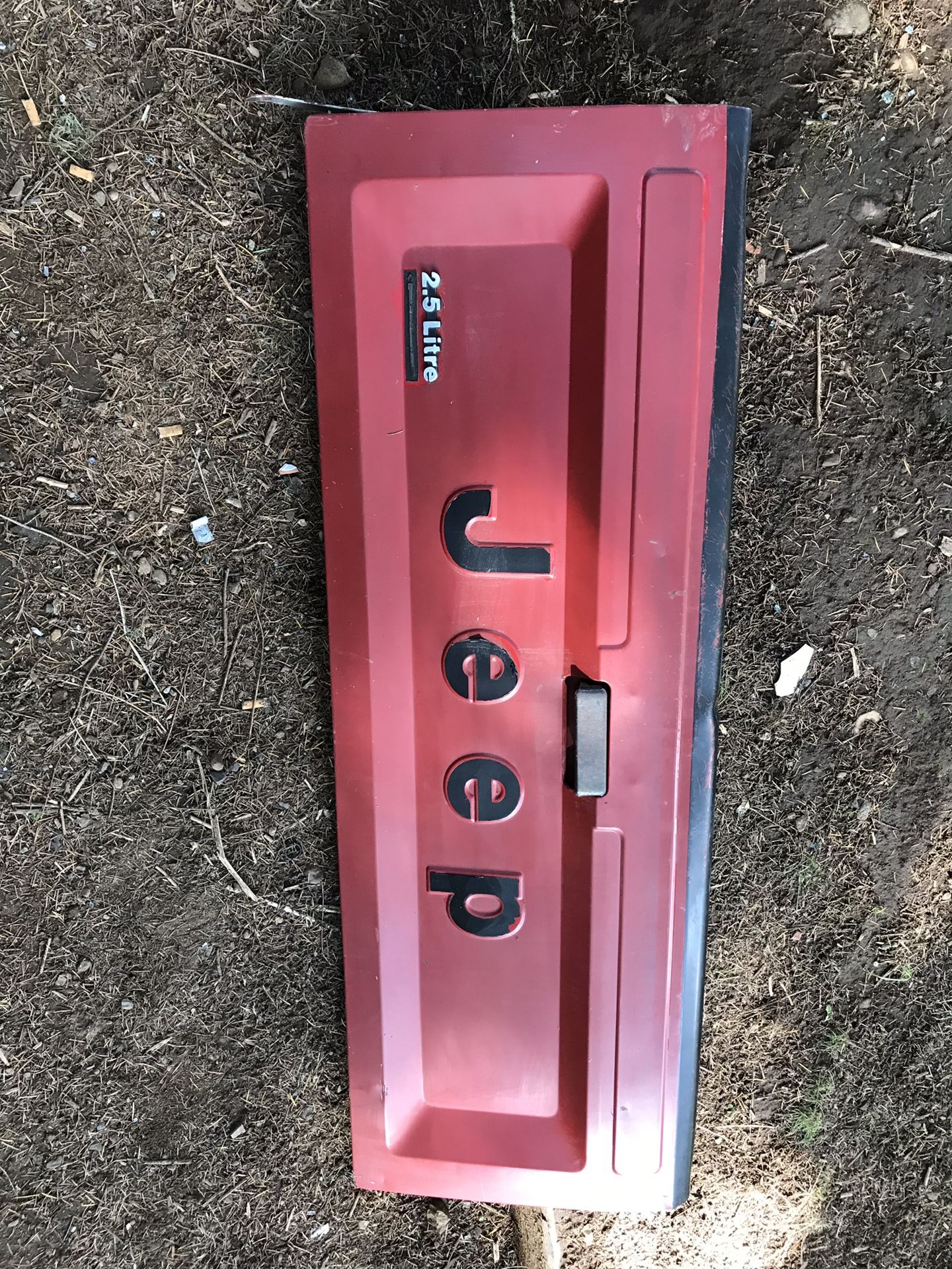 Jeep Comanche tailgate