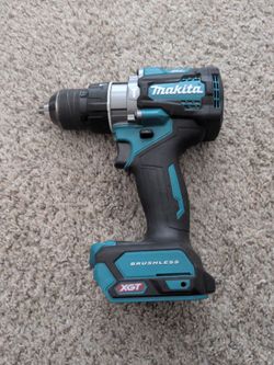 Makita xgt 40v. Hammer drill (TOOL ONLY)