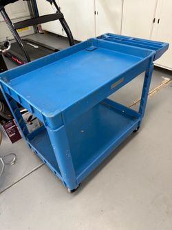 Utility cart in good shape