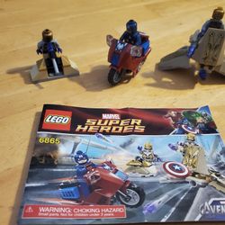 Lego Marvel Captain America Avenging Cycle