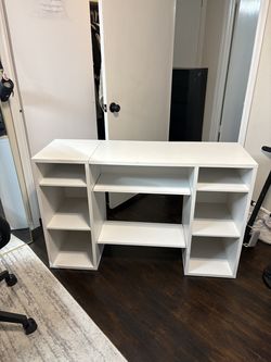 White dresser / desk