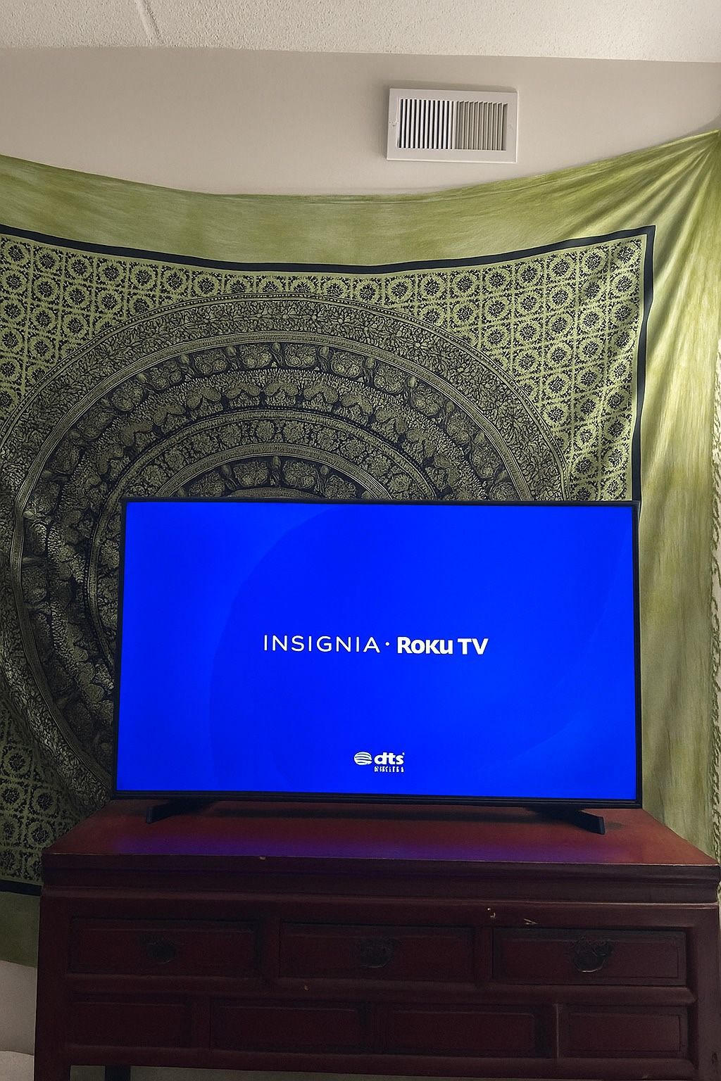 Roku TV 43’