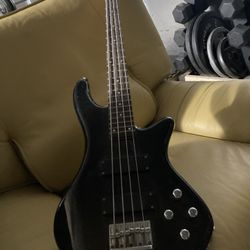 Schecter DIAMOND SERIES DELUXE-4 Bass Guitar///Or Trade PS5 Slim (Disc)//Steam Deck 