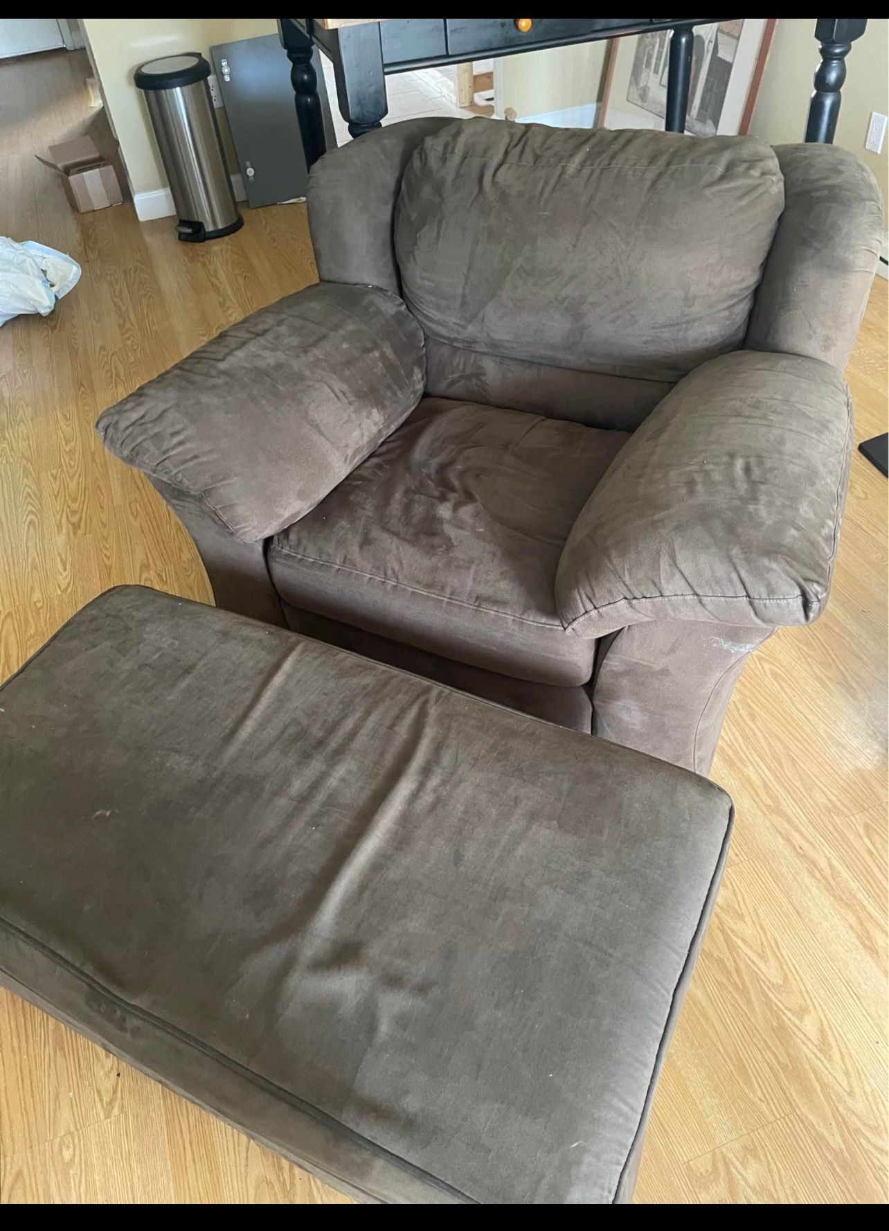 Chair & ottoman