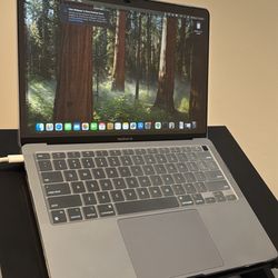 MacBook Air M1 16gb