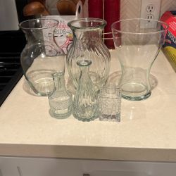 Six Cute Flower Vases All Different Sizes 