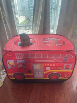 Pop up fire truck tent for toddlers