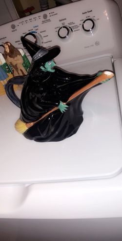 Wicked witch tea pot
