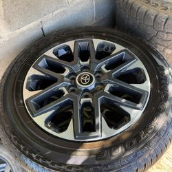 Toyota Sequoia OEM Wheels 