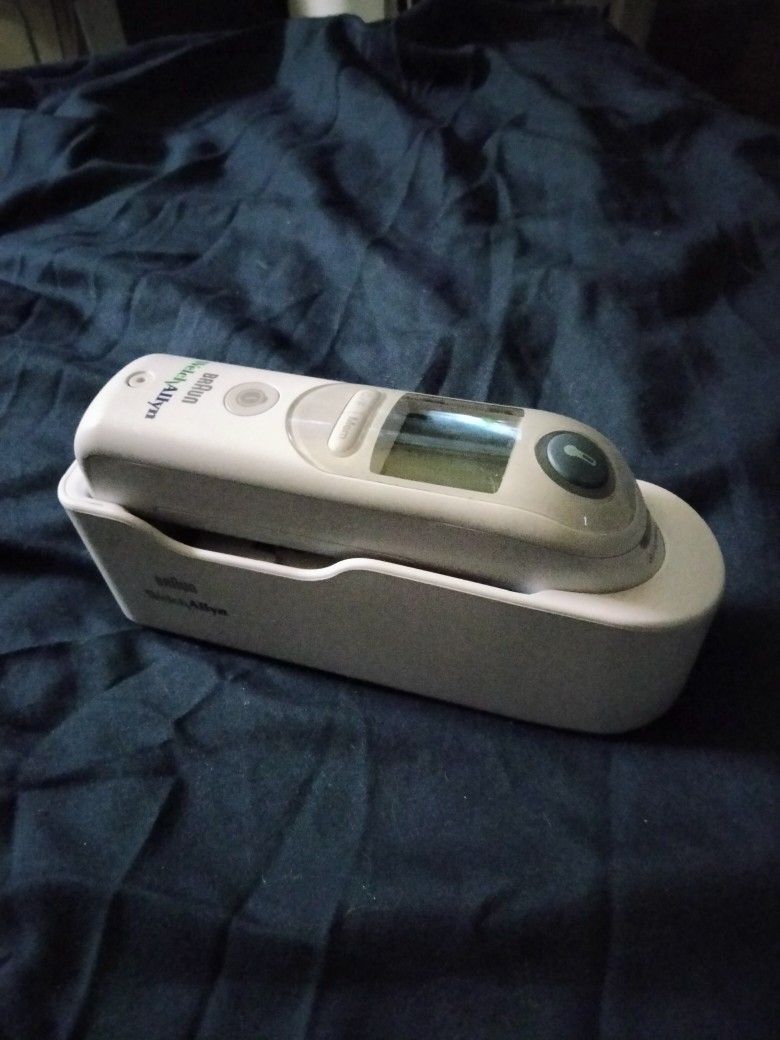 Ear Thermometer