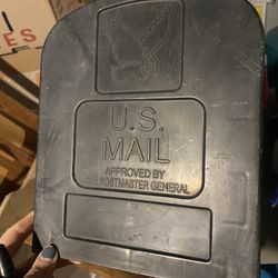 Mailbox to put on post!