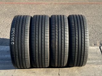 235/55/20 MICHELIN DEFENDER