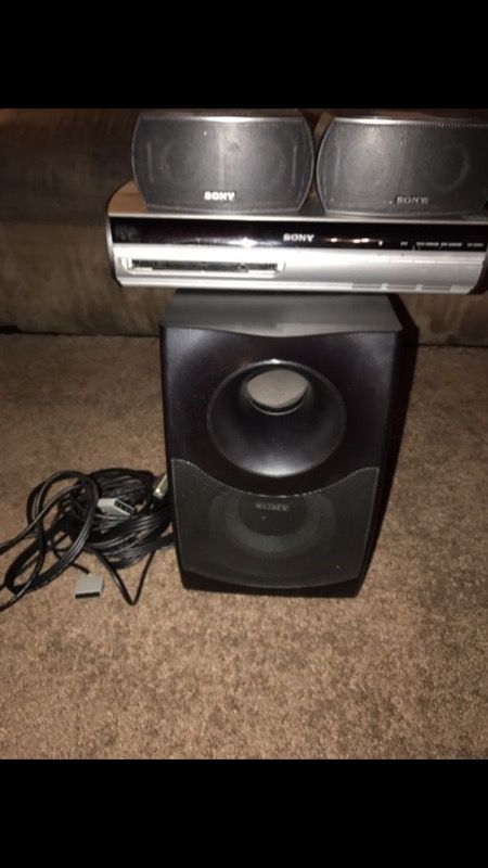sony s-force pro front surround DAV-X1 receiver and DVD player built in and subwoofer