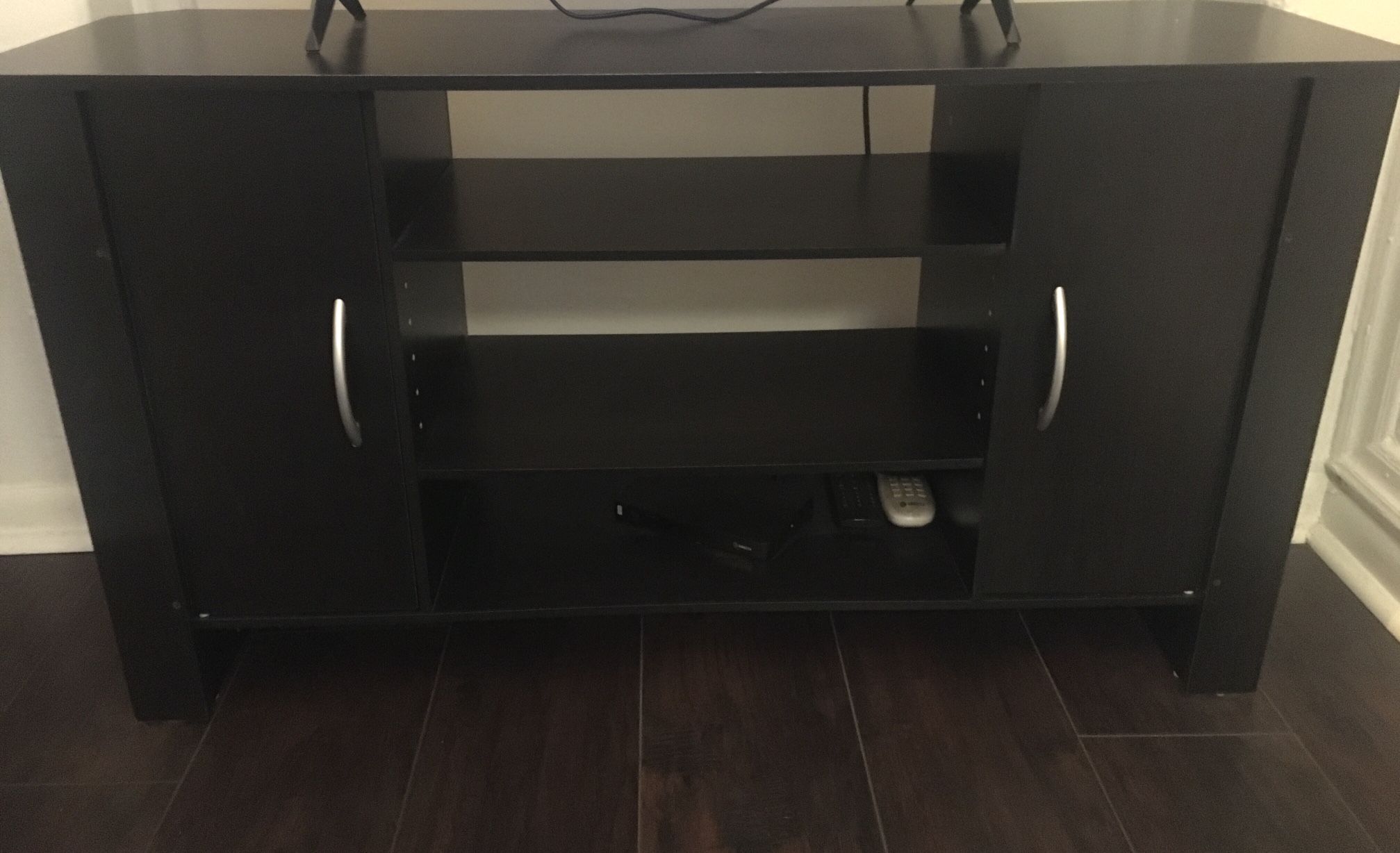 Small TV Stand for Sale in Riverside, CA OfferUp