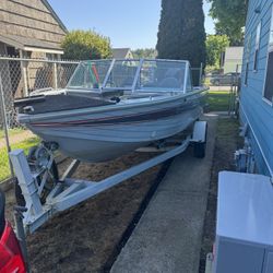 1992 Crestline Phantom Fishing Boat