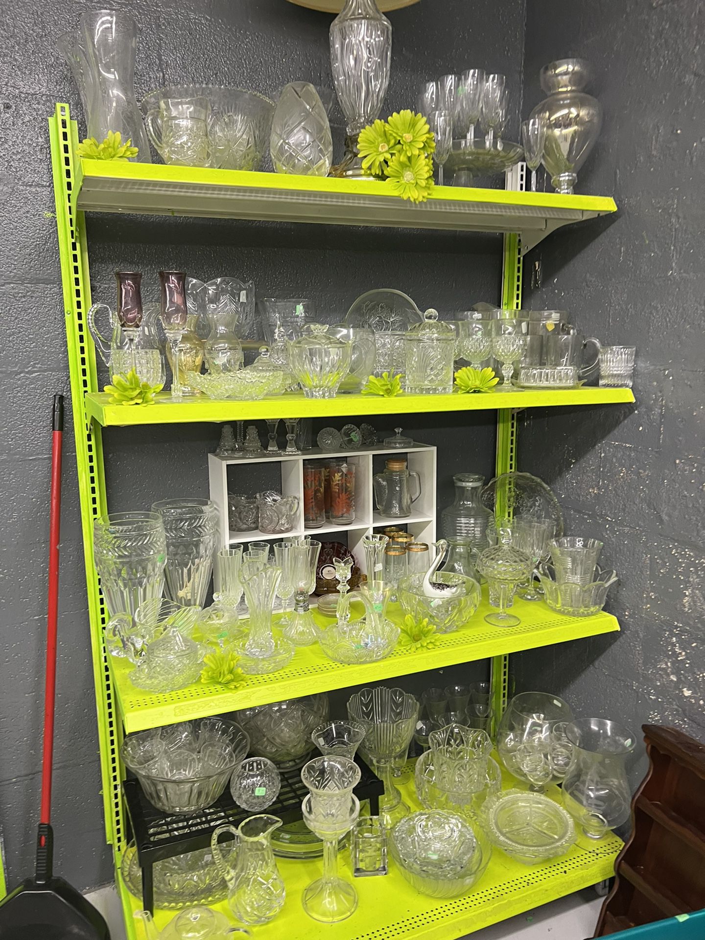 Various Vintage And Newer Glassware Items 