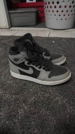 Jordan 1s size 7