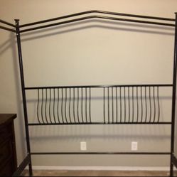 CALIFORNIA KING BED FRAME (GRAY/BLACK)